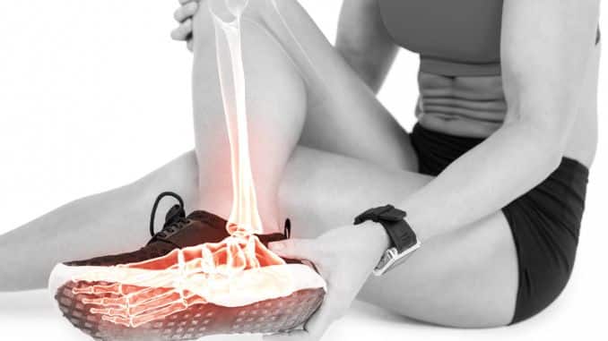 female-athlete-ankle-pain