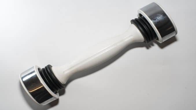 isolated-shake-weight