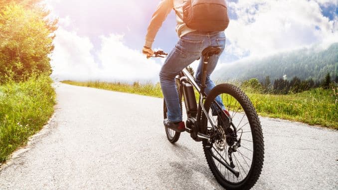 How Iliotibial Band Stretch Helps You Recover Faster After Long Runs or Rides- iliotibial band stretch How Iliotibial Band Stretch Helps You Recover Faster After Long Runs or Rides- iliotibial band stretch
