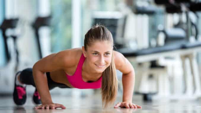 woman doing push ups