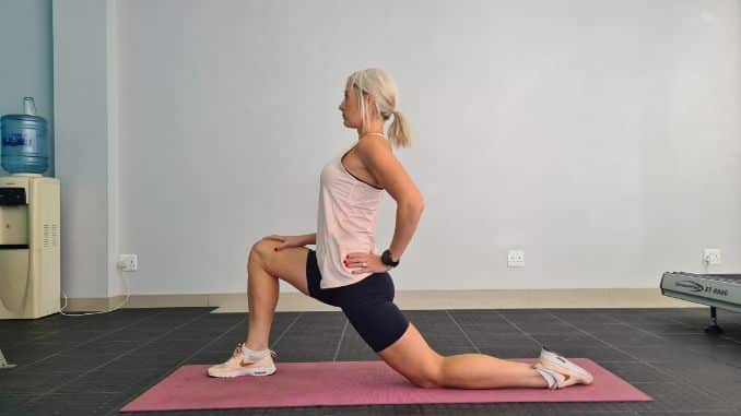 Lunges- bodyweight exercises for injury recovery