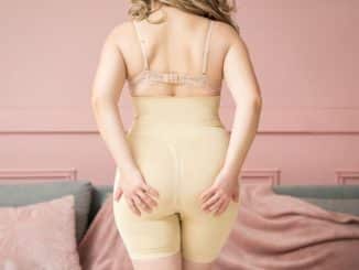 woman-corrective-panties