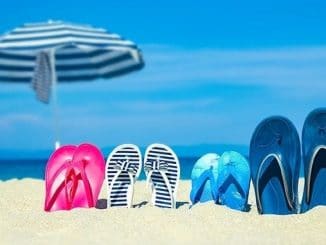 4-Ways-to-Keep-Your-Feet-Happy-and-Healthy-During-Summer