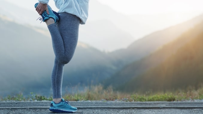 How to Stretch Quad Without Bending Knee How to Stretch Quad Without Bending Knee