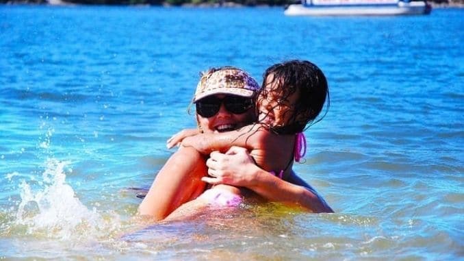 mother-and-daughter-swimming