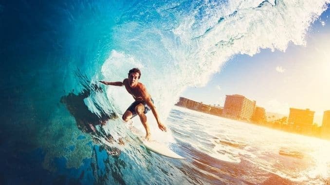 Surfer-Blue-Ocean-Wave