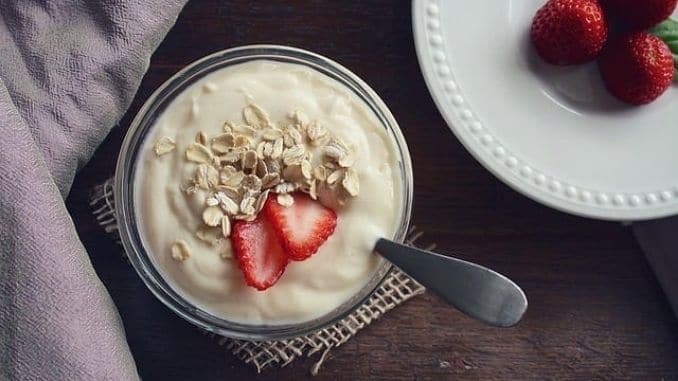 yogurt-strawberry