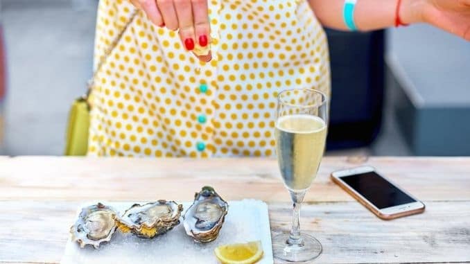 Fresh-Oysters - Best and Worst Foods for Eye Health