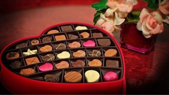 valentine's-day-chocolate-Ways To Enjoy Valentine's Day When You Are Single