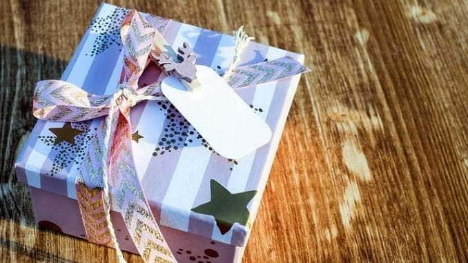Christmas-gift-box