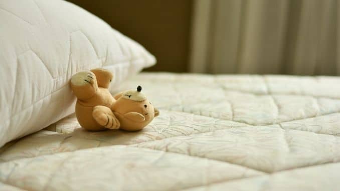 mattress-bed-pillow-sleep