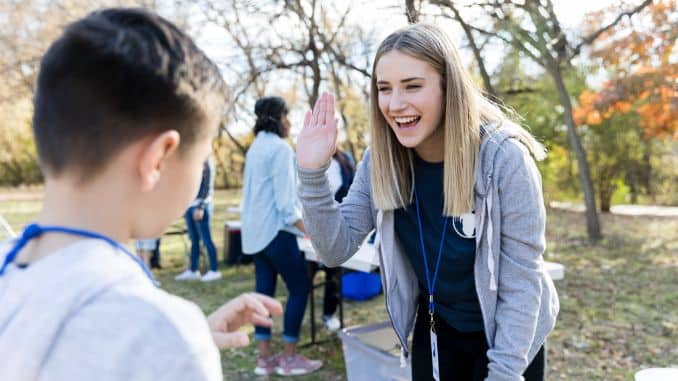 community outreach volunteer - how to be active in your community