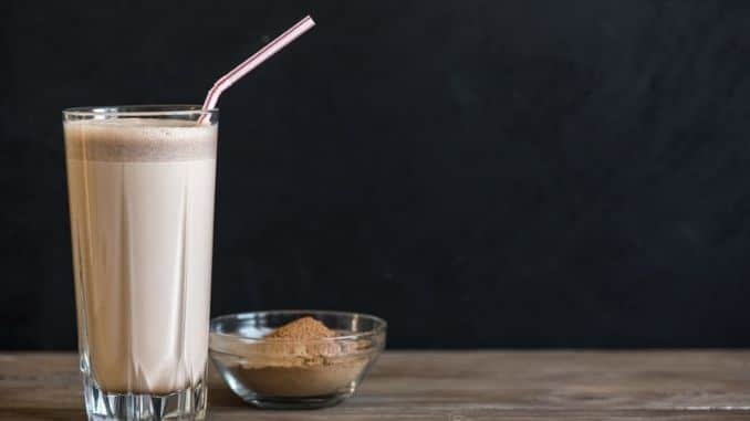 Chocolate-Protein-Shake - Amazing Low-Carb Desserts
