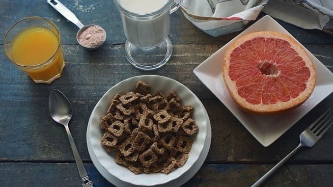 cereal-fiber-breakfast-grapefruit