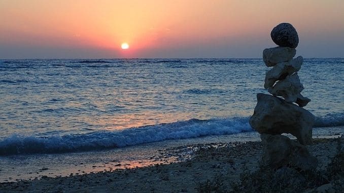 sunrise-meditation-water