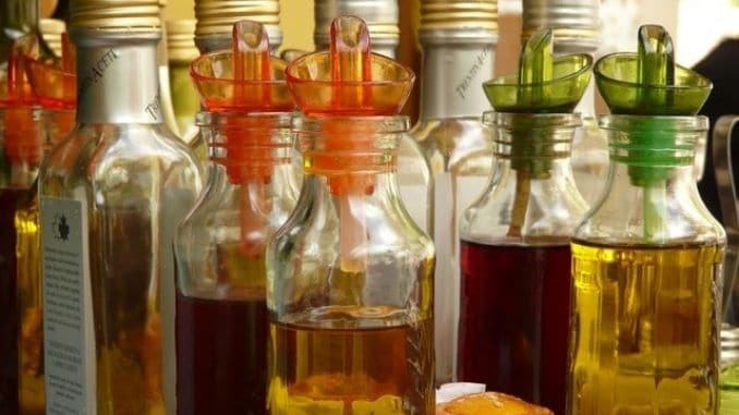 bottle-bottles-vinegar