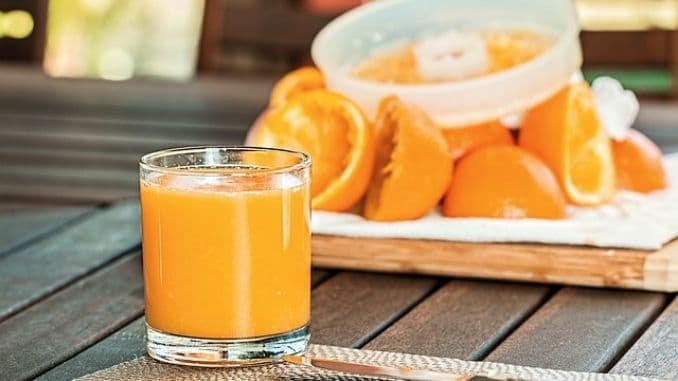 fresh-orange-juice-squeezed