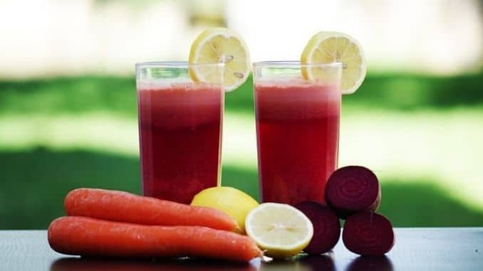 smoothie-fruit-vegetables - 8 Myths and Truths About Juicing Fads and Trends