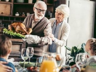 12-Essential-Tips-for-Hosting-the-Best-Thanksgiving-Dinner