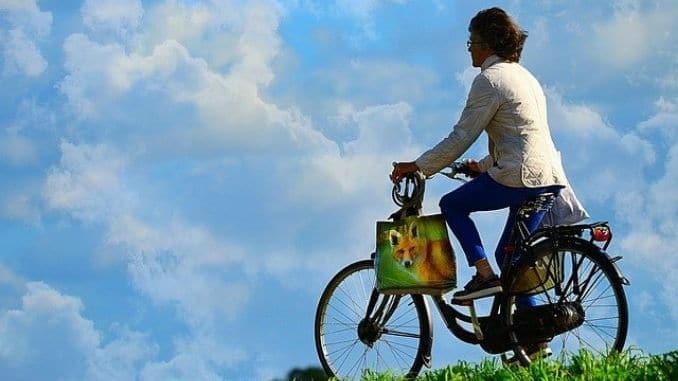 woman-cyclist - How to Cleanse Your System Naturally and Safely