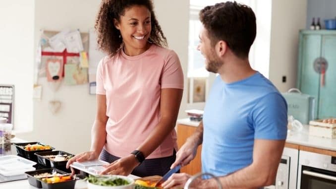 Couple-Preparing-Meals