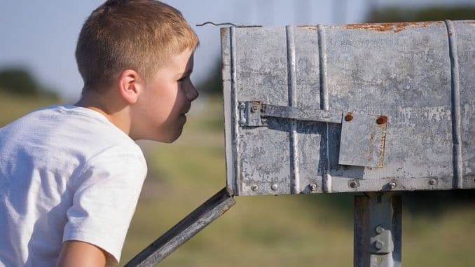 Kid-waiting-for-a-letter
