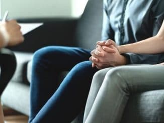 9 Reasons to Try Couples Therapy