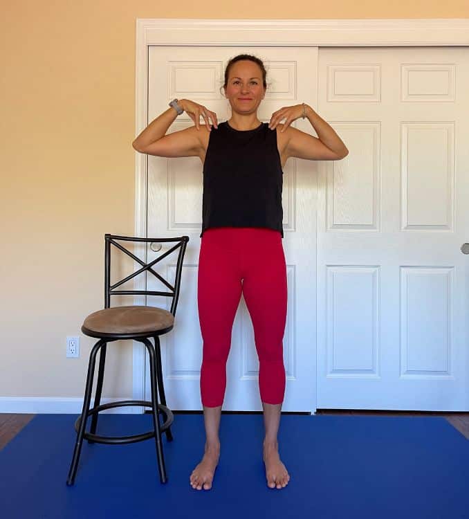 Standing Twists Body and Mind with Bodyweight Workout