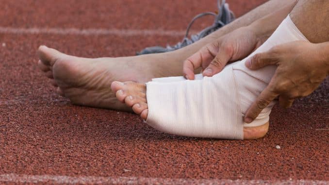 compression-bandage-ankle-injury