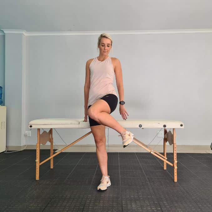 Minimal internal external rotation in the hip End - How to know if you have tight hip flexors