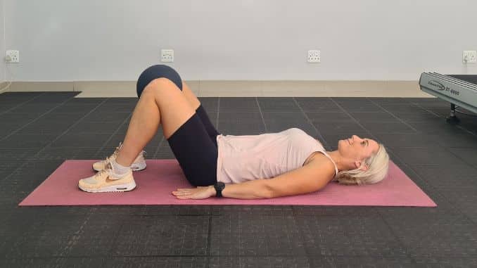 Thigh squeeze - Exercises Prior To Knee Replacement