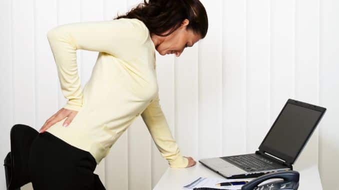 What causes Hip Pain when Standing after Sitting Thumbnail
