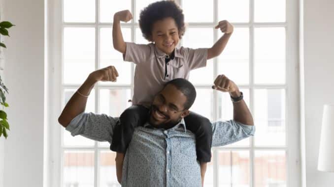 funny-kid-riding-on-dads-shoulders