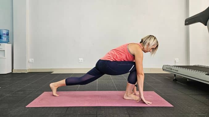  Runner’s Lunge- Calf Stretch