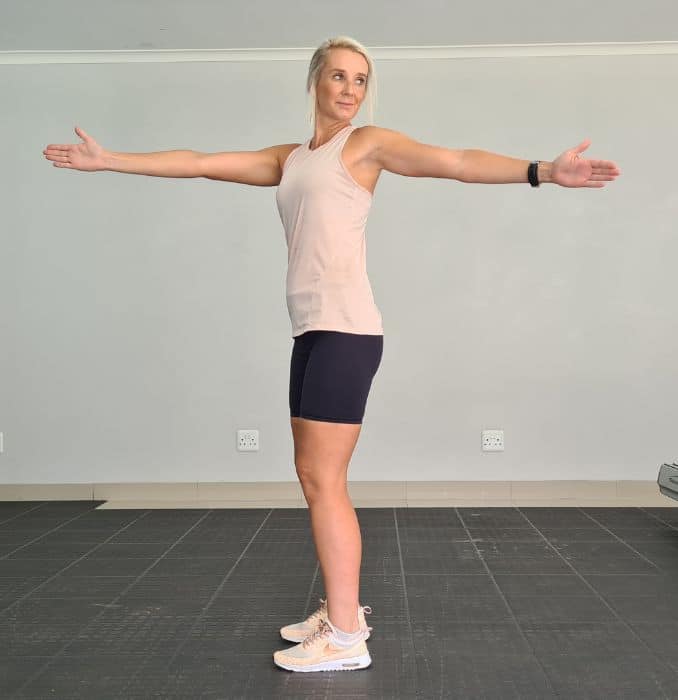 Shoulder Twist end - Shoulder Workout Routine