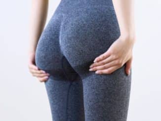 woman-in-gray-workout-leggings