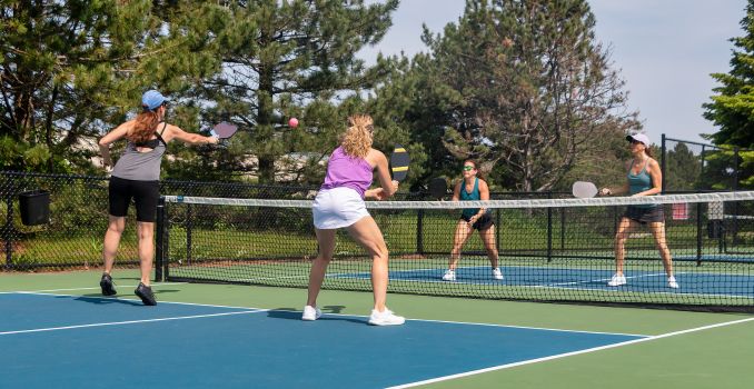 pickleball-players-in-action
